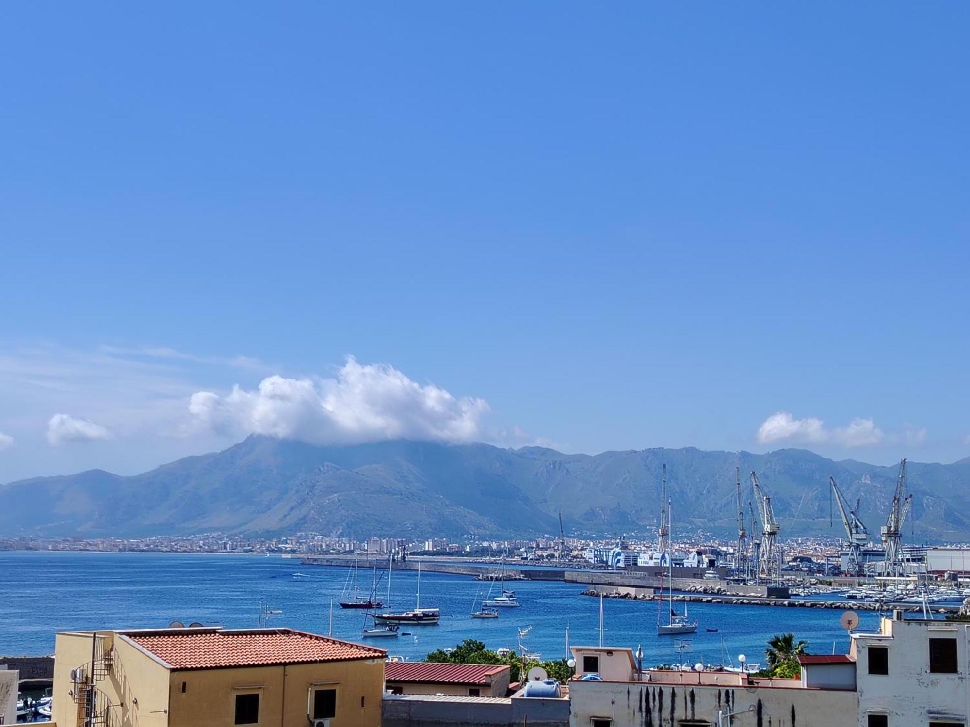 Casa De Paoli - Vista Mare Arenella, Palermo Con Parcheggio Privato Exterior foto