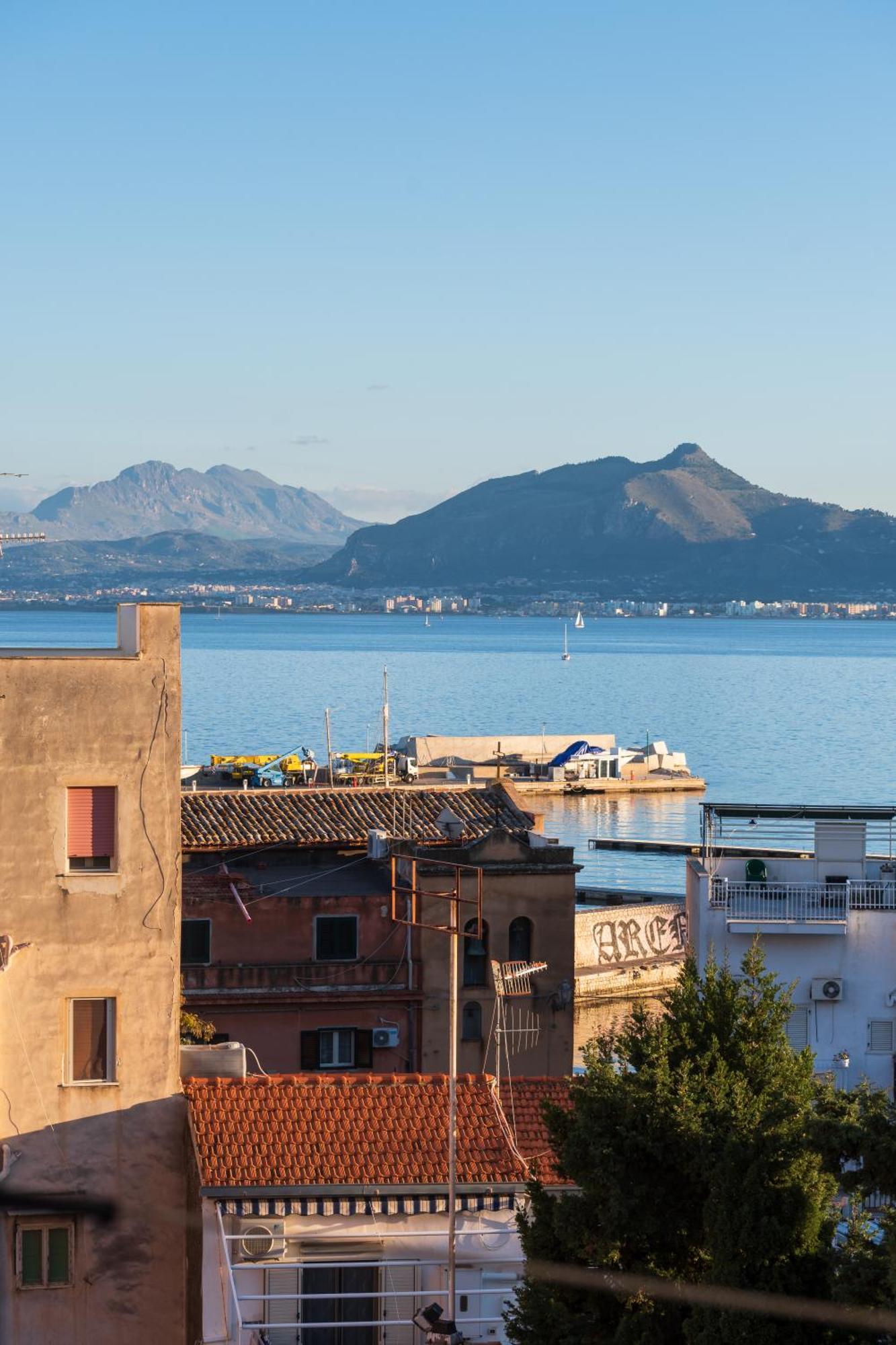 Casa De Paoli - Vista Mare Arenella, Palermo Con Parcheggio Privato Exterior foto